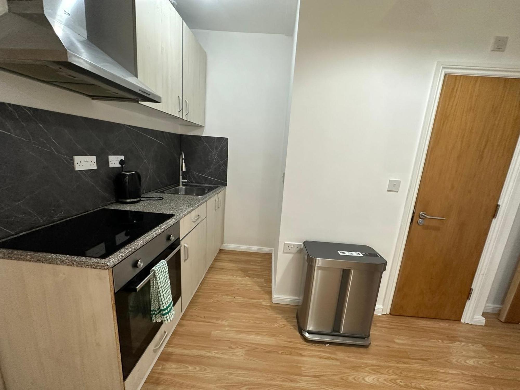 North London A Spacious 7 Bedroom House Accommodating Up To 18 People Complete With Own Gym And Table Tennis Екстериор снимка